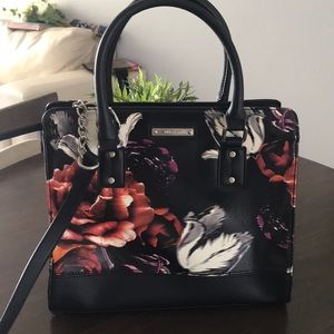 🌸black foral bag 🌸